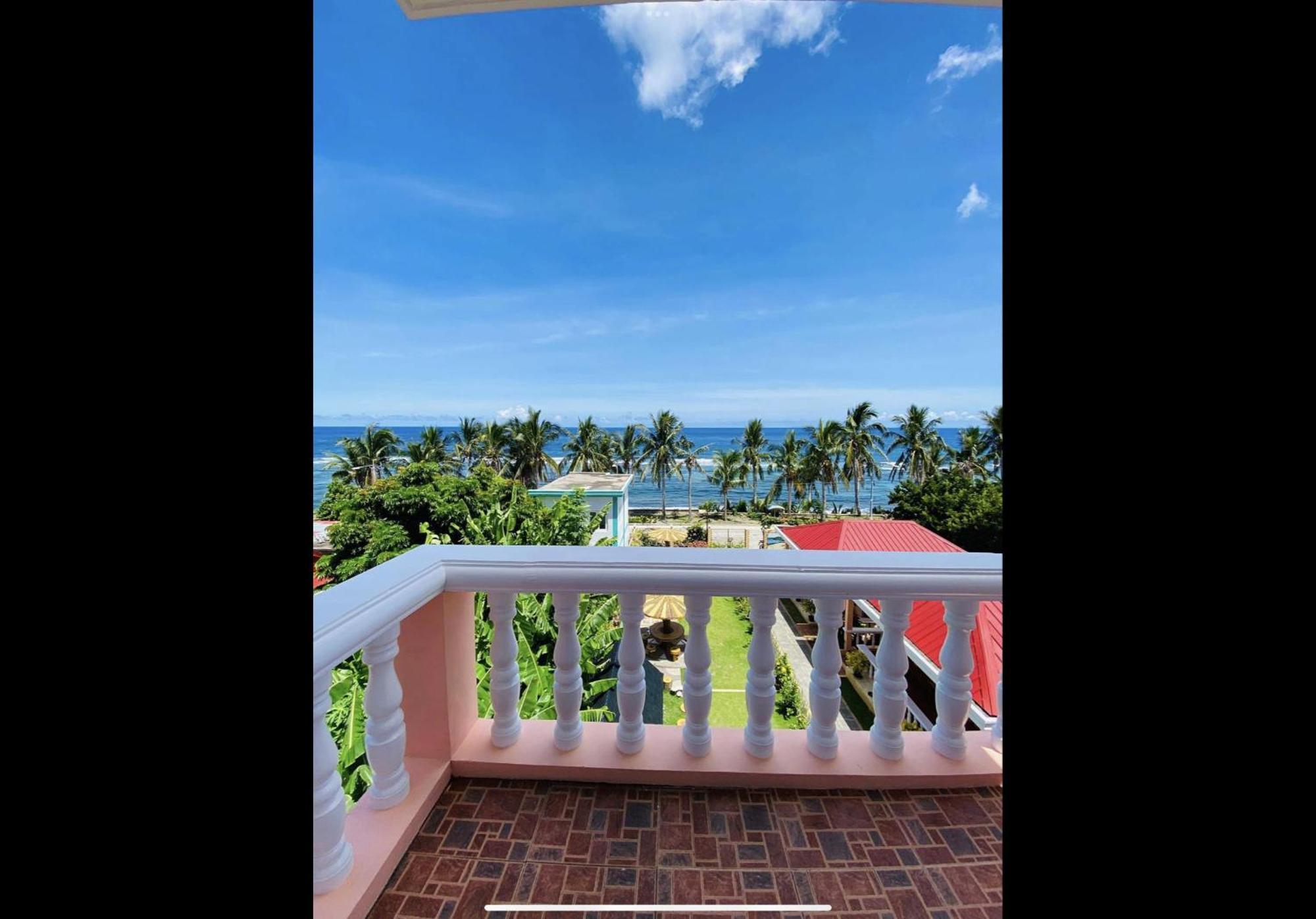 Amboy Hometel Basco Exterior photo